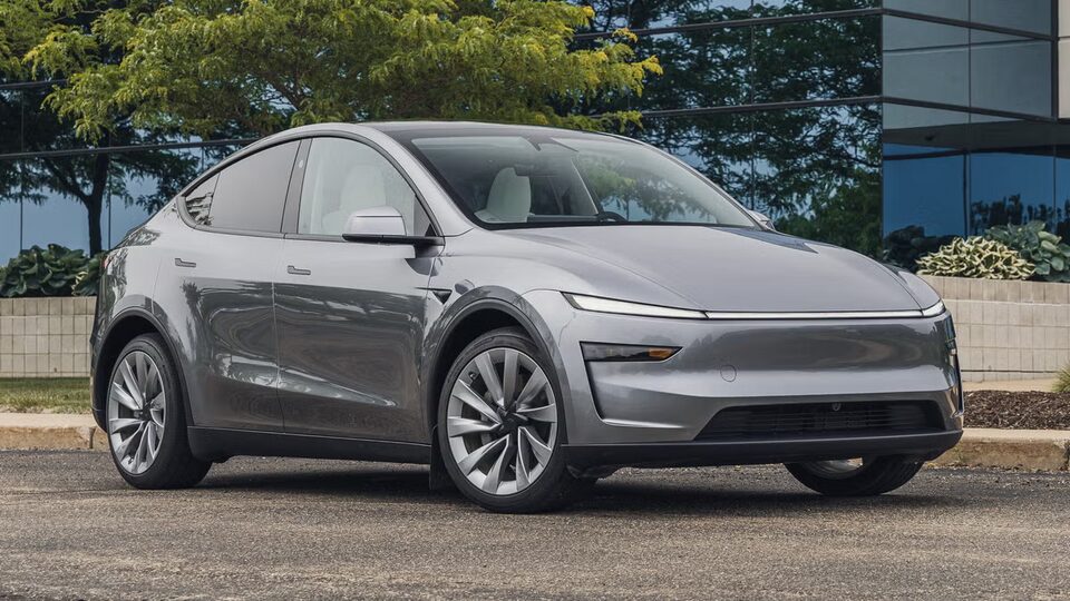 Chuyện khó tin đang xảy ra với xe điện Tesla ngay trên sân nhà 1 Chuyện khó tin đang xảy ra với xe điện Tesla ngay trên sân nhà