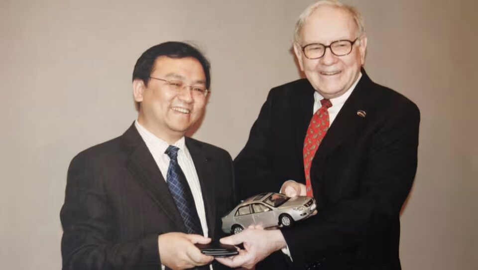 Thiên tài đầu tư Warren Buffett thoái hết vốn khỏi nhà sản xuất xe điện BYD thien tai dau tu warren buffett thoai het von khoi nha san xuat xe dien byd