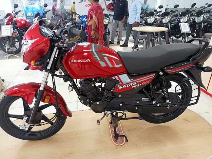 Tin xe máy 25/9: Honda mở bán ‘huyền thoại côn tay’ 100cc mới giá 19 triệu đồng, rẻ hơn hẳn Winner R
