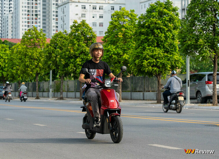 Trải nghiệm xe máy điện Yadea Vekoo: Lời giải di chuyển cho thế hệ gen Z trai nghiem xe may dien yadea vekoo loi giai di chuyen cho the he gen z