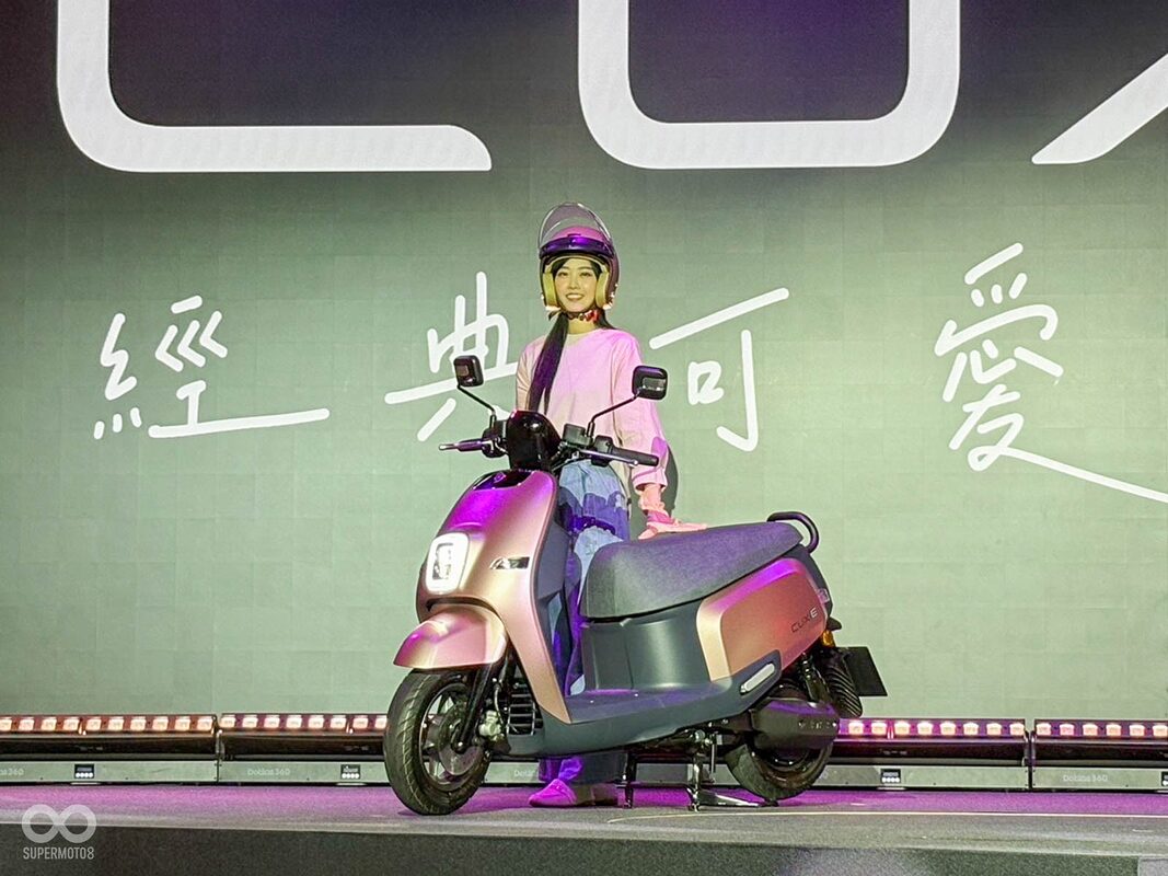 Yamaha ra mắt ‘xe máy điện quốc dân’ mới đẹp long lanh, lấn át Honda SH Mode với mức giá cạnh tranh 1 Yamaha ra mắt ‘xe máy điện quốc dân’ mới đẹp long lanh, lấn át Honda SH Mode với mức giá cạnh tranh