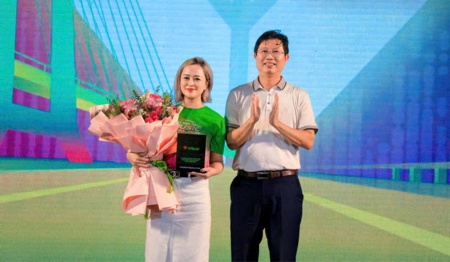 ISAAC, MONO bùng nổ tại đêm nhạc Prime Night - VPBank Đất Sen Hồng Music Marathon 2025 isaac mono bung no tai dem nhac prime night vpbank dat sen hong music marathon 2025