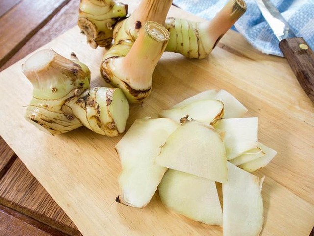 Loại củ gia vị hạ đường huyết, chống ung thư không thua gì tỏi: Chợ Việt bán la liệt mà nhiều người chẳng biết dùng! loai cu gia vi ha duong huyet chong ung thu khong thua gi toi cho viet ban la liet ma nhieu nguoi chang biet dung
