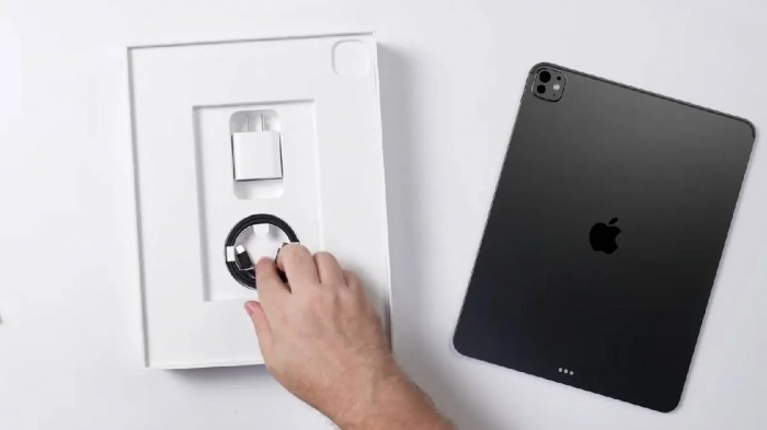 Mở hộp "Quái vật" iPad Pro M5 khủng nhất hiện nay, chấp sạch mọi đối thủ! 1 Mở hộp "Quái vật" iPad Pro M5 khủng nhất hiện nay, chấp sạch mọi đối thủ!