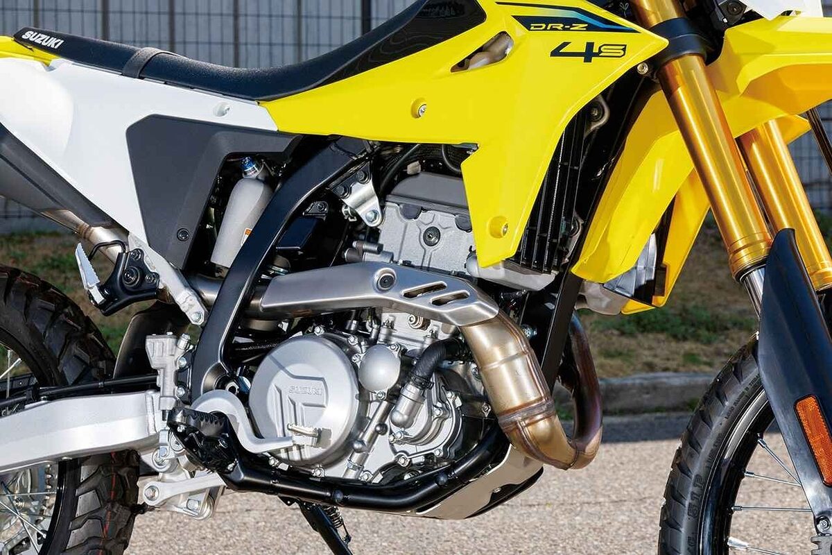 Tin xe hot 8/10: ‘Vua côn tay’ mới của Suzuki mở bán, trang bị áp đảo Yamaha Exciter mà giá cực rẻ tin xe hot 8 10 vua con tay moi cua suzuki mo ban trang bi ap dao yamaha exciter ma gia cuc re