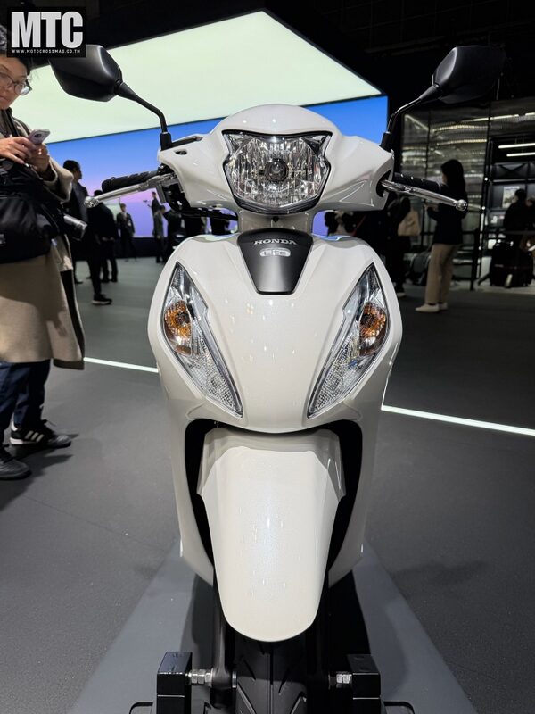 Tin xe máy 31/10: Ảnh thật Honda Vision phiên bản 2026 vừa ra mắt giá 33 triệu đồng, đẹp hơn SH Mode 1 Tin xe máy 31/10: Ảnh thật Honda Vision phiên bản 2026 vừa ra mắt giá 33 triệu đồng, đẹp hơn SH Mode