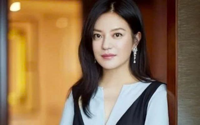 Động thái mới nhất của Triệu Vy sau 'phong sát' 10 Động thái mới nhất của Triệu Vy sau 'phong sát' dong thai moi nhat cua trieu vy sau phong sat