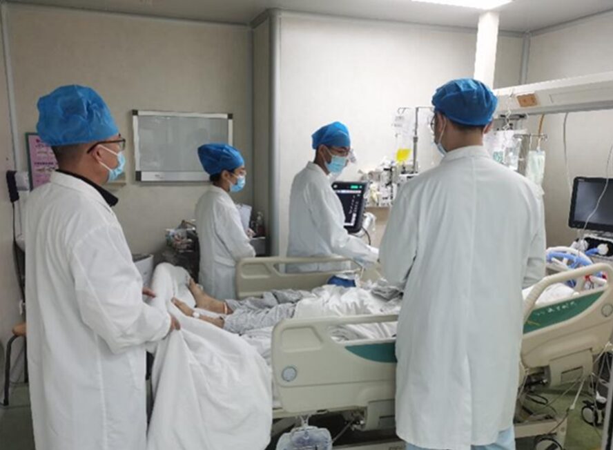 Nam sinh 17 tuổi suýt chết vì suy đa tạng sau khi chạy bộ 1 Nam sinh 17 tuổi suýt chết vì suy đa tạng sau khi chạy bộ