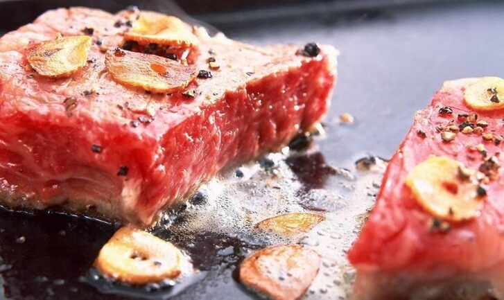 2 vợ chồng bị "đục khoét" đầu gối, viêm chảy mủ vì ăn thịt bò 8 2 vợ chồng bị "đục khoét" đầu gối, viêm chảy mủ vì ăn thịt bò 2 vo chong bi duc khoet dau goi viem chay mu vi an thit bo