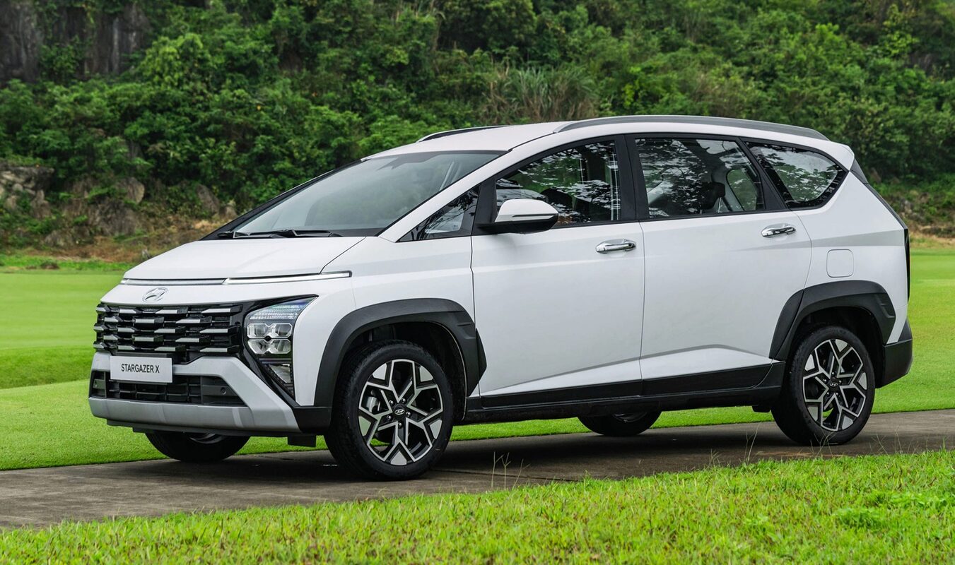 Giá ô tô Hyundai mới nhất tháng 12/2025: Santa Fe, Tucson, Creta đồng loạt giữ sức nóng cuối năm 4 Giá ô tô Hyundai mới nhất tháng 12/2025: Santa Fe, Tucson, Creta đồng loạt giữ sức nóng cuối năm gia o to hyundai moi nhat thang 12 2025 santa fe tucson creta dong loat giu suc nong cuoi nam