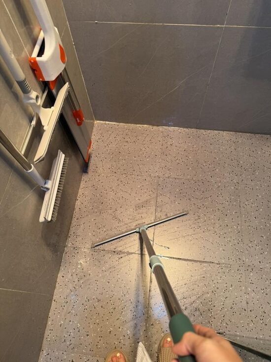 Làm thế nào toilet kín không có cửa sổ hay hút mùi luôn khô sạch? 4 Làm thế nào toilet kín không có cửa sổ hay hút mùi luôn khô sạch? lam the nao toilet kin khong co cua so hay hut mui luon kho sach