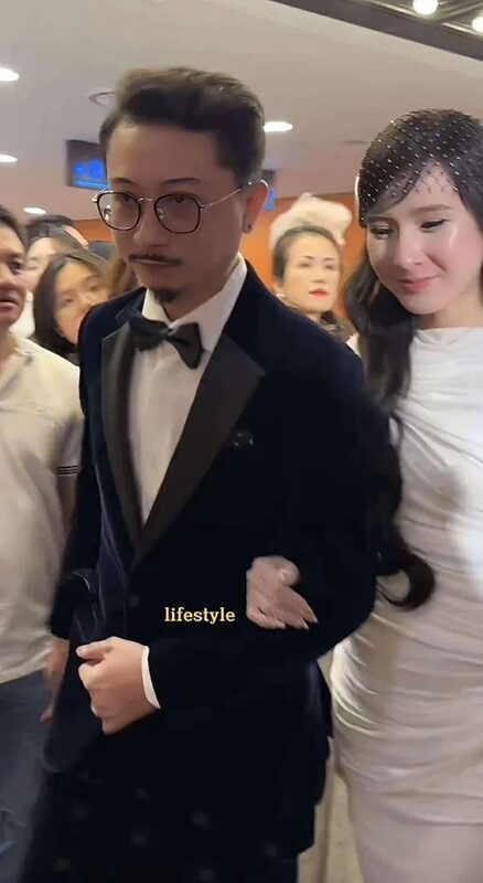 Lâm Vỹ Dạ phản ứng cực khéo, ngầm đánh dấu chủ quyền khi Hứa Minh Đạt thân mật với nữ đồng nghiệp 2 Lâm Vỹ Dạ phản ứng cực khéo, ngầm đánh dấu chủ quyền khi Hứa Minh Đạt thân mật với nữ đồng nghiệp lam vy da phan ung cuc kheo ngam danh dau chu quyen khi hua minh dat than mat voi nu dong nghiep