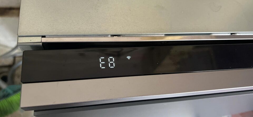 Máy rửa bát Xiaomi P20 báo lỗi E8 là lỗi gì? 1 Máy rửa bát Xiaomi P20 báo lỗi E8 là lỗi gì?