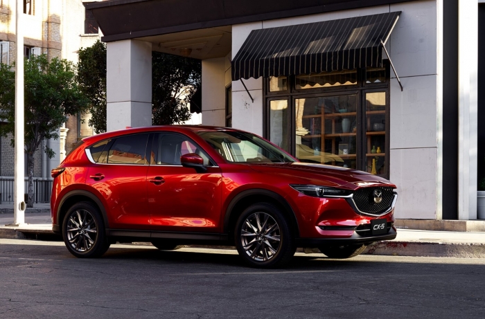 Tin xe hot 28/12: Mazda CX-5 áp đảo Honda CR-V bằng giá lăn bánh ‘rẻ vô đối’, hấp dẫn khách Việt tin xe hot 28 12 mazda cx 5 ap dao honda cr v bang gia lan banh re vo doi hap dan khach viet
