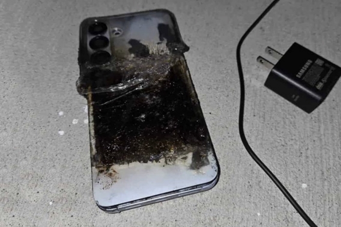 Galaxy S25 dùng sạc chính hãng vẫn phát nổ như bình thường, nhiều người dùng lo sợ 1 Galaxy S25 dùng sạc chính hãng vẫn phát nổ như bình thường, nhiều người dùng lo sợ