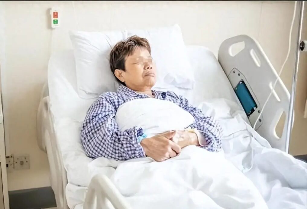 Ngày càng có nhiều người tử vong vì ung thư, bác sĩ khuyến cáo "2 không uống, 3 không ăn, 1 việc cần duy trì", tuyệt đối đừng xem nhẹ 1 Ngày càng có nhiều người tử vong vì ung thư, bác sĩ khuyến cáo "2 không uống, 3 không ăn, 1 việc cần duy trì", tuyệt đối đừng xem nhẹ