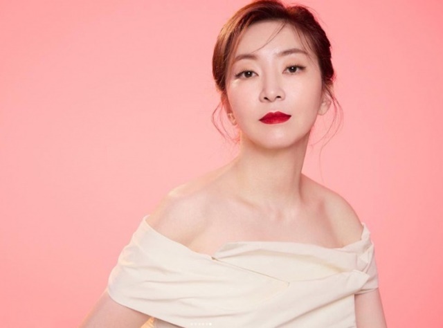 Sao nữ bị cơ quan chức năng kỉ luật nặng, hủy hết show vì phát ngôn văng tục 1 Sao nữ bị cơ quan chức năng kỉ luật nặng, hủy hết show vì phát ngôn văng tục