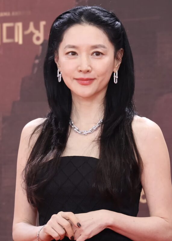 "Thần dược" 0 đồng giúp Lee Young Ae trẻ mãi không già, xứng danh "người đẹp oxy" than duoc 0 dong giup lee young ae tre mai khong gia xung danh nguoi dep