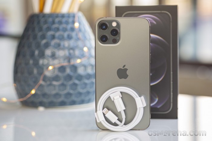 Tin công nghệ tối 22/1: iPhone 12 Pro giá rẻ, OPPO Find X8 Pro đang hot, iPhone 14 Pro Max và iPhone 15 Plus hút khách 1 Tin công nghệ tối 22/1: iPhone 12 Pro giá rẻ, OPPO Find X8 Pro đang hot, iPhone 14 Pro Max và iPhone 15 Plus hút khách