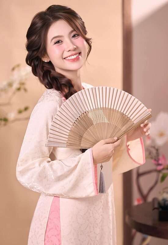 Diễn viên phim giờ vàng Chang Mây lên tiếng sau khi bị tố ‘cắm sừng’, tuyên bố 1 câu ‘cực gắt’ dien vien phim gio vang chang may len tieng sau khi bi to cam sung tuyen bo 1 cau cuc gat