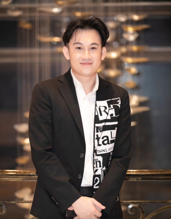 Em trai Hoài Linh bất ngờ lên tiếng đính chính thông tin về 1 show diễn tại Mỹ, chuyện gì đây? 5 Em trai Hoài Linh bất ngờ lên tiếng đính chính thông tin về 1 show diễn tại Mỹ, chuyện gì đây? em trai hoai linh bat ngo len tieng dinh chinh thong tin ve 1 show dien tai my chuyen gi day