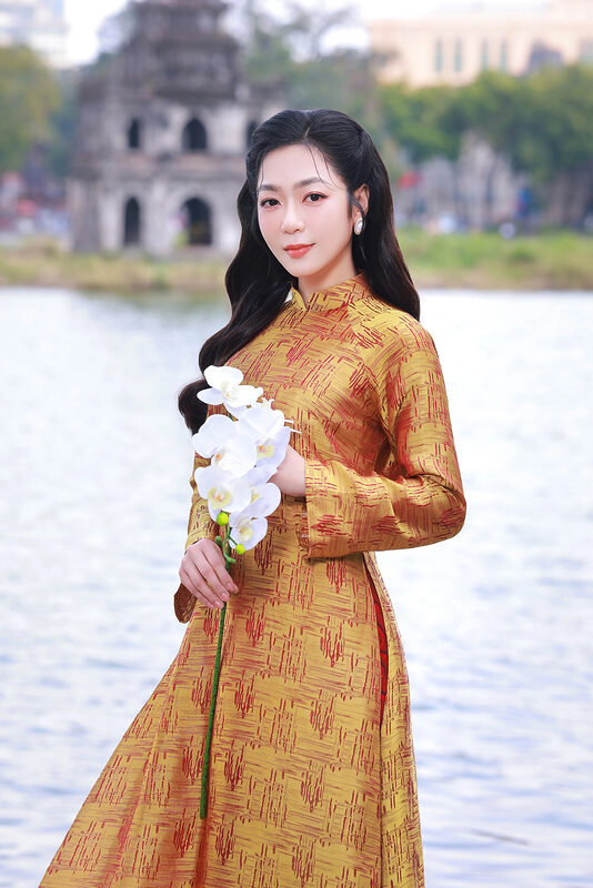 Hà Thanh Xuân xứng danh mỹ nhân không tuổi trong áo dài Tết: Mỗi sáng ngủ dậy đều uống 1 thứ được coi là "nghi thức" chống già cho phụ nữ trung niên 3 Hà Thanh Xuân xứng danh mỹ nhân không tuổi trong áo dài Tết: Mỗi sáng ngủ dậy đều uống 1 thứ được coi là "nghi thức" chống già cho phụ nữ trung niên ha thanh xuan xung danh my nhan khong tuoi trong ao dai tet moi sang ngu day deu uong 1 thu duoc coi la nghi thuc chong gia cho phu nu trung nien