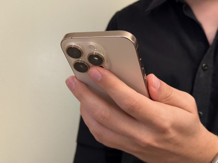 iPhone 16 Pro giờ quá đáng mua, không nóng hao pin như 15 Pro, lại ko quá đắt như 17 Pro 6 iPhone 16 Pro giờ quá đáng mua, không nóng hao pin như 15 Pro, lại ko quá đắt như 17 Pro iphone 16 pro gio qua dang mua khong nong hao pin nhu 15 pro lai ko qua dat nhu 17 pro