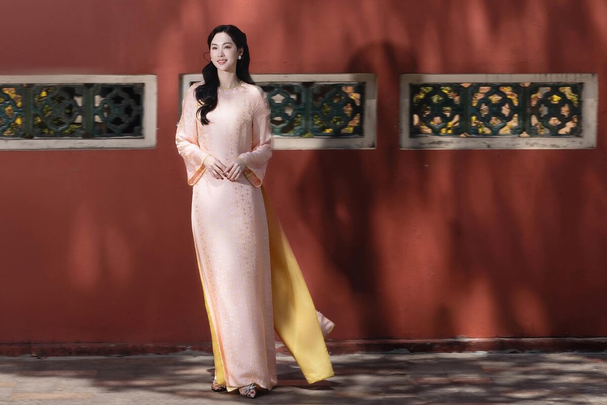 Mẹ 3 con Đặng Thu Thảo tuổi 35 vẫn trẻ đẹp như gái xuân thì, eo thon con kiến nhờ 2 mẹo ăn uống cực thông minh 3 Mẹ 3 con Đặng Thu Thảo tuổi 35 vẫn trẻ đẹp như gái xuân thì, eo thon con kiến nhờ 2 mẹo ăn uống cực thông minh me 3 con dang thu thao tuoi 35 van tre dep nhu gai xuan thi eo thon con kien nho 2 meo an uong cuc thong minh