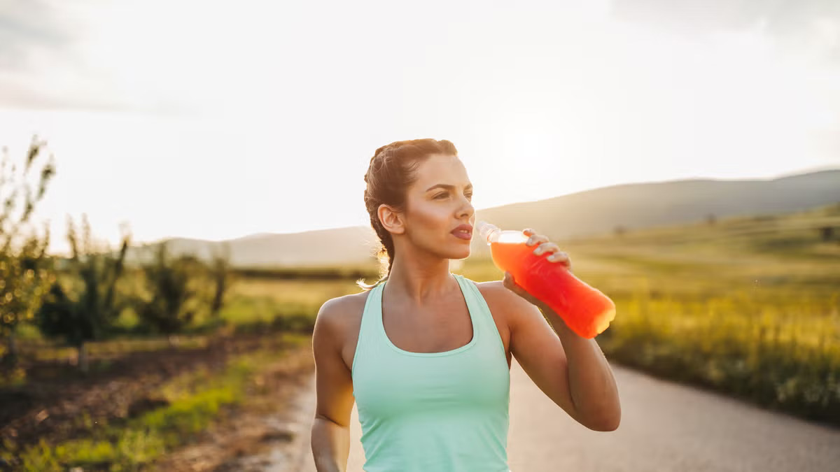 Ngày càng nhiều người mắc tiểu đường, bác sĩ nói thẳng: Uống nhiều 4 loại nước này chẳng khác nào “nạp cả túi đường” ngay cang nhieu nguoi mac tieu duong bac si noi thang uong nhieu 4 loai nuoc nay chang khac nao nap ca tui duong