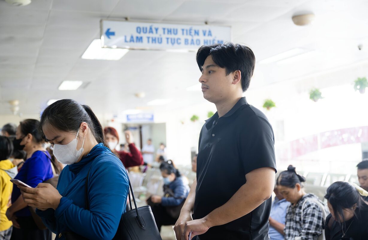 Thực tế một lượt khám bảo hiểm y tế tại bệnh viện công ở Hà Nội: Một trải nghiệm khá bất ngờ thuc te mot luot kham bao hiem y te tai benh vien cong o ha noi mot trai nghiem kha bat ngo