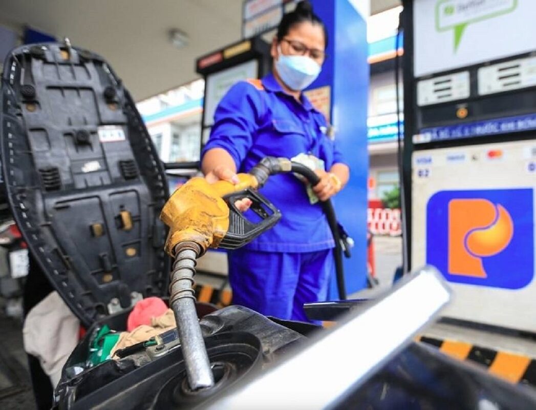 Bảng giá xăng dầu sáng nay 27/4: RON92, RON95 'rẻ rúng động', giá đầy bình xe máy Suzuki tại Việt Nam bang gia xang dau sang nay 27 4 ron92 ron95 re rung dong gia day binh xe may suzuki tai viet nam