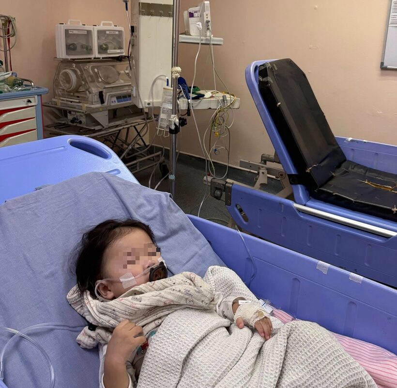 Bé gái 1 tuổi suýt chết khi ăn hạt hướng dương, bác sĩ cảnh báo đến những gia đình có trẻ dưới 3 tuổi be gai 1 tuoi suyt chet khi an hat huong duong bac si canh bao den nhung gia dinh co tre duoi 3 tuoi