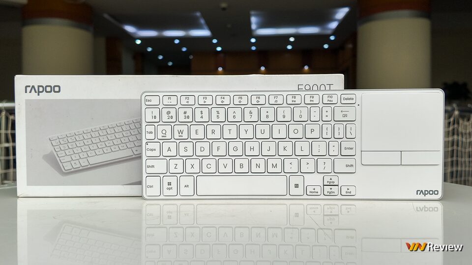 Đánh giá Rapoo E900T: Bàn phím mini không dây tích hợp touchpad cho HTPC và thiết bị di động danh gia rapoo e900t ban phim mini khong day tich hop touchpad cho htpc va thiet bi di dong