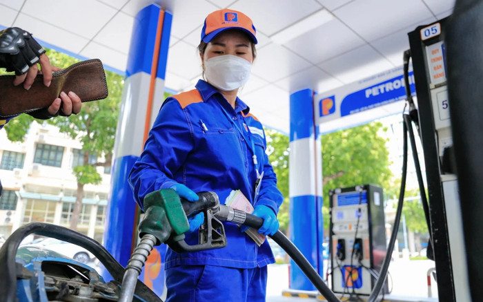 Giá xăng dầu Petrolimex 9/4: giá xăng giảm gần 3.000 đ/lít, giá dầu giảm gần 10.000 đ/lít, giá iPhone 17 Pro Max ra sao? gia xang dau petrolimex 9 4 gia xang giam gan 3 000 d lit gia dau giam gan 10 000 d lit gia iphone 17 pro max ra sao